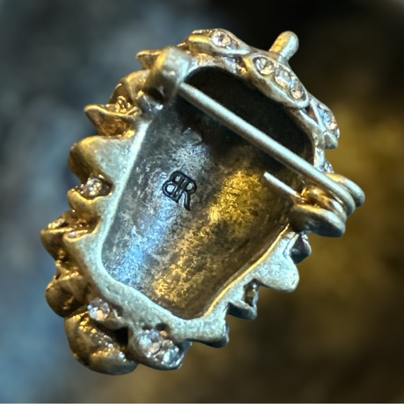 BANANA REPUBLIC BRASS VINTAGE ACORN WITH STONE! - Picture 8 of 9